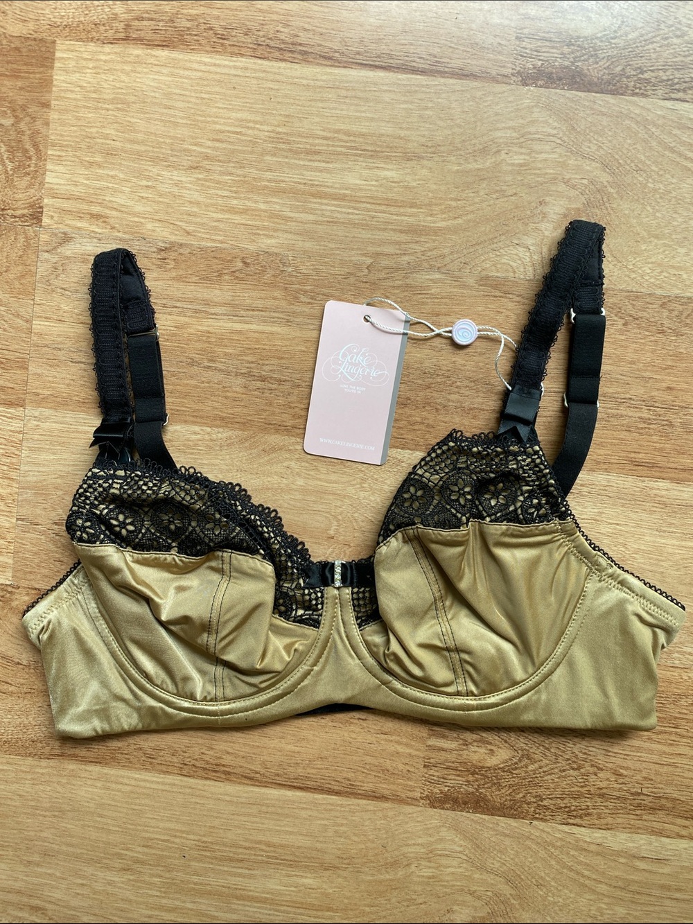 Cake Lingerie Honeycomb Macaroon Bra NWT 34C